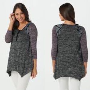 LOGO Lori Goldstein gray space Dye Henley Tunic